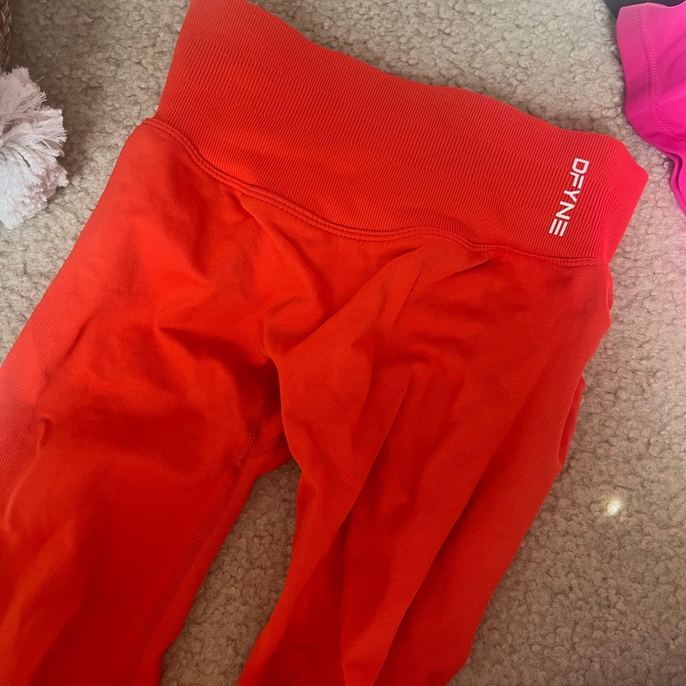 Orange dfyne leggings